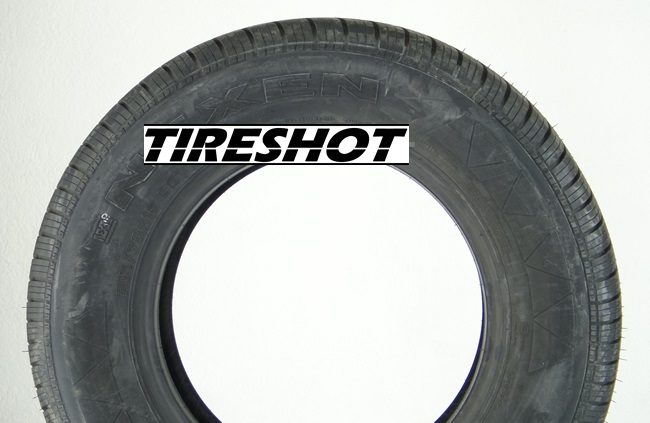 Tire Nexen SB702